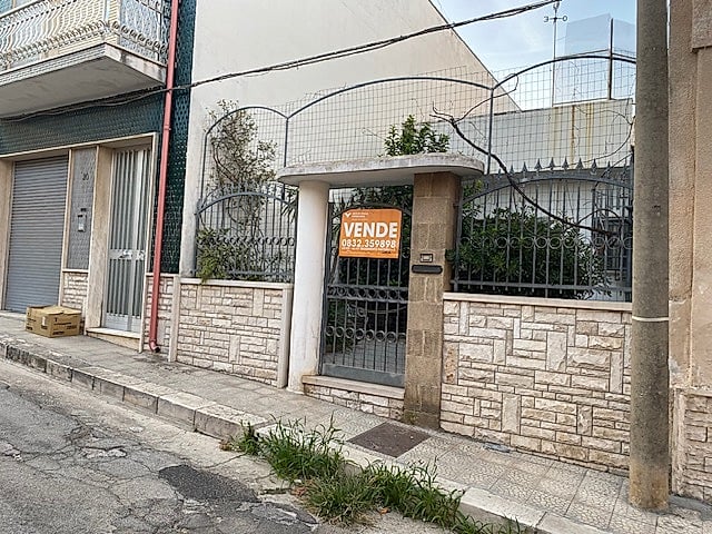 Casarano, via Monteverdi soluzione indipendente