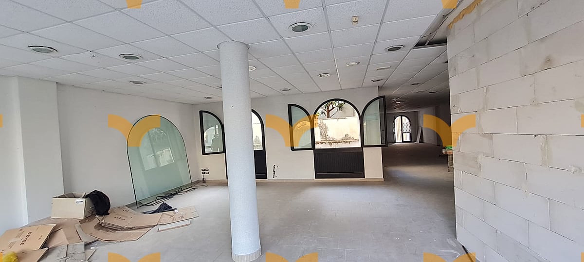 Sala — Collepasso, via M. delle Grazie – ampio locale commerciale