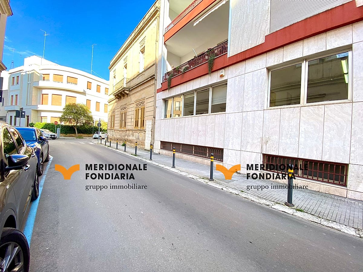 Facciata — Lecce, via Bonaventura Mazzarella – Laboratorio a pochi passi da Piazza Mazzini