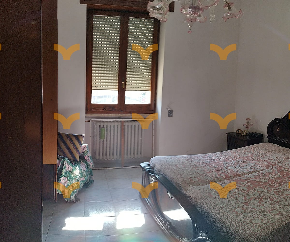Camera — Lecce, Via Zimbalo – Immobile di generose dimensioni su unico livello