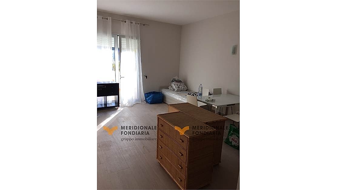 Camera — Lizzanello (Merine), via Montenegro – Monolocale con posto auto