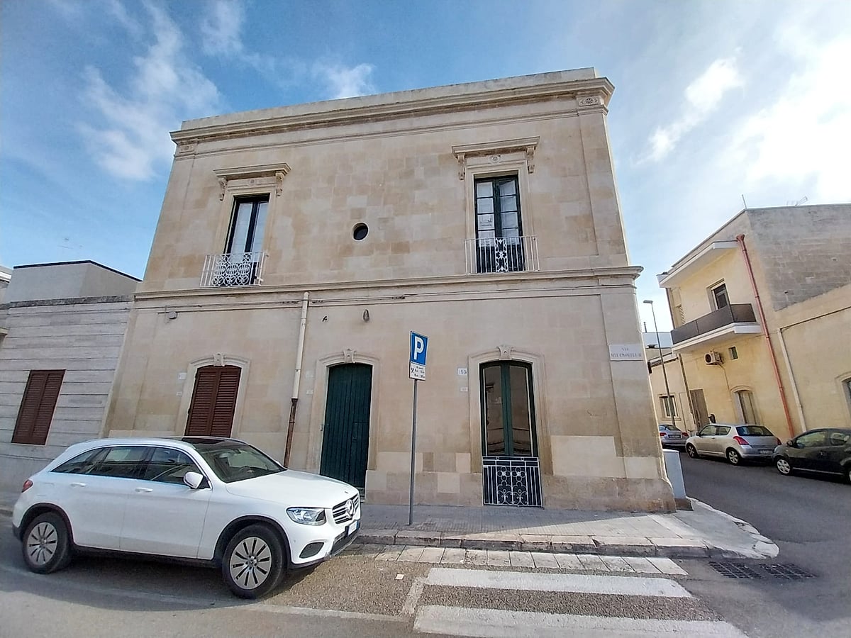 Maglie, via Vittorio Emanuele – Palazzo storico