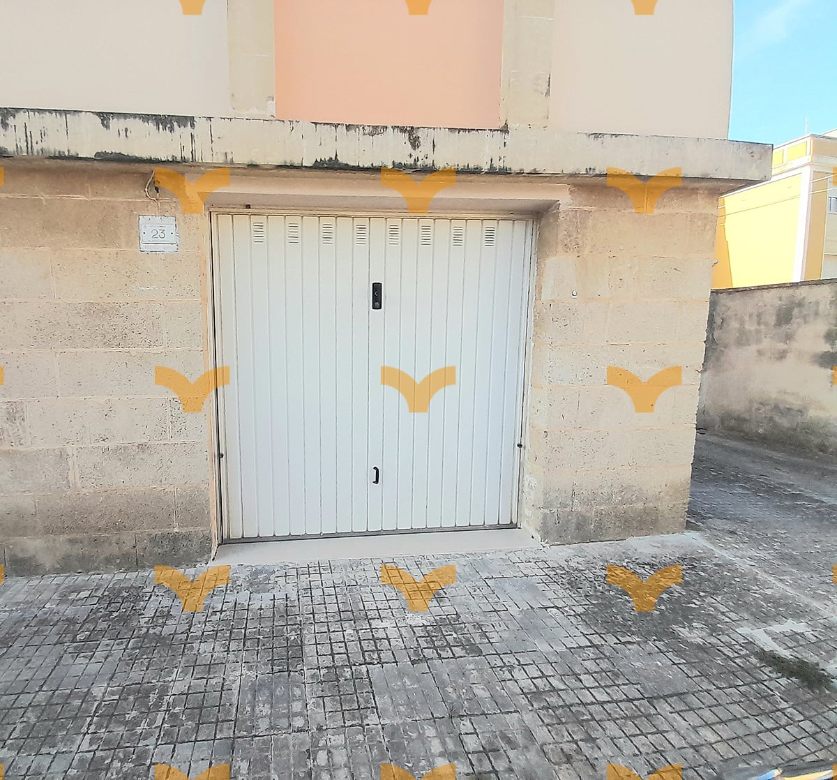 Garage — Maglie, via Carducci – Ampio appartamento