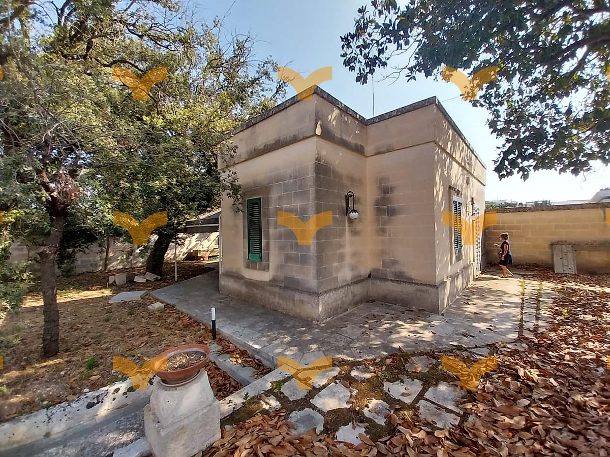 Esterno — Maglie, via Madonna di Leuca – magnifica villa dei primi del ‘900
