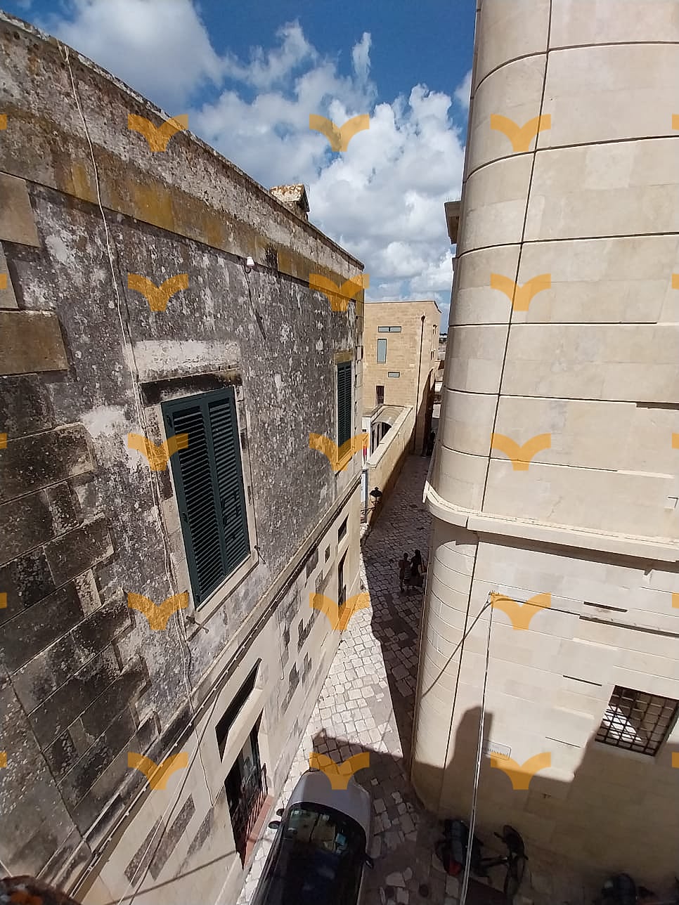 Facciata — Otranto, via Seminario – Appartamento su tre livelli con terrazzo panoramico nel centro storico