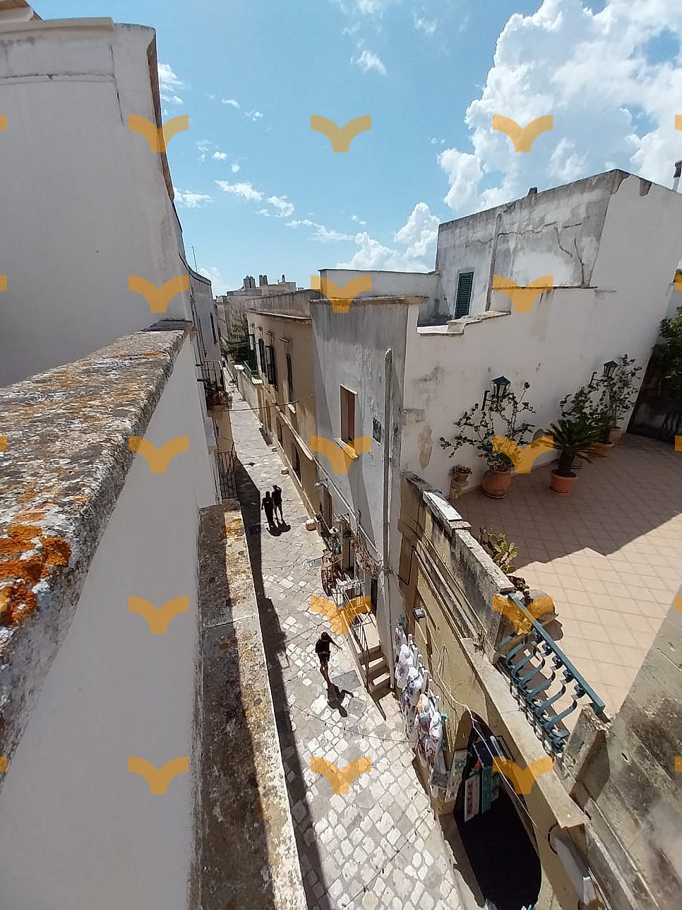 Facciata — Otranto, via Seminario – Appartamento su tre livelli con terrazzo panoramico nel centro storico