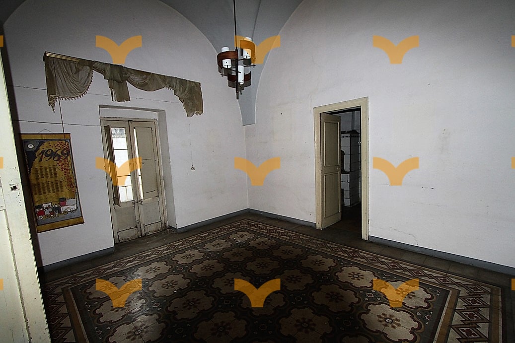 Interno — Collepasso, Piazzetta Vittoria