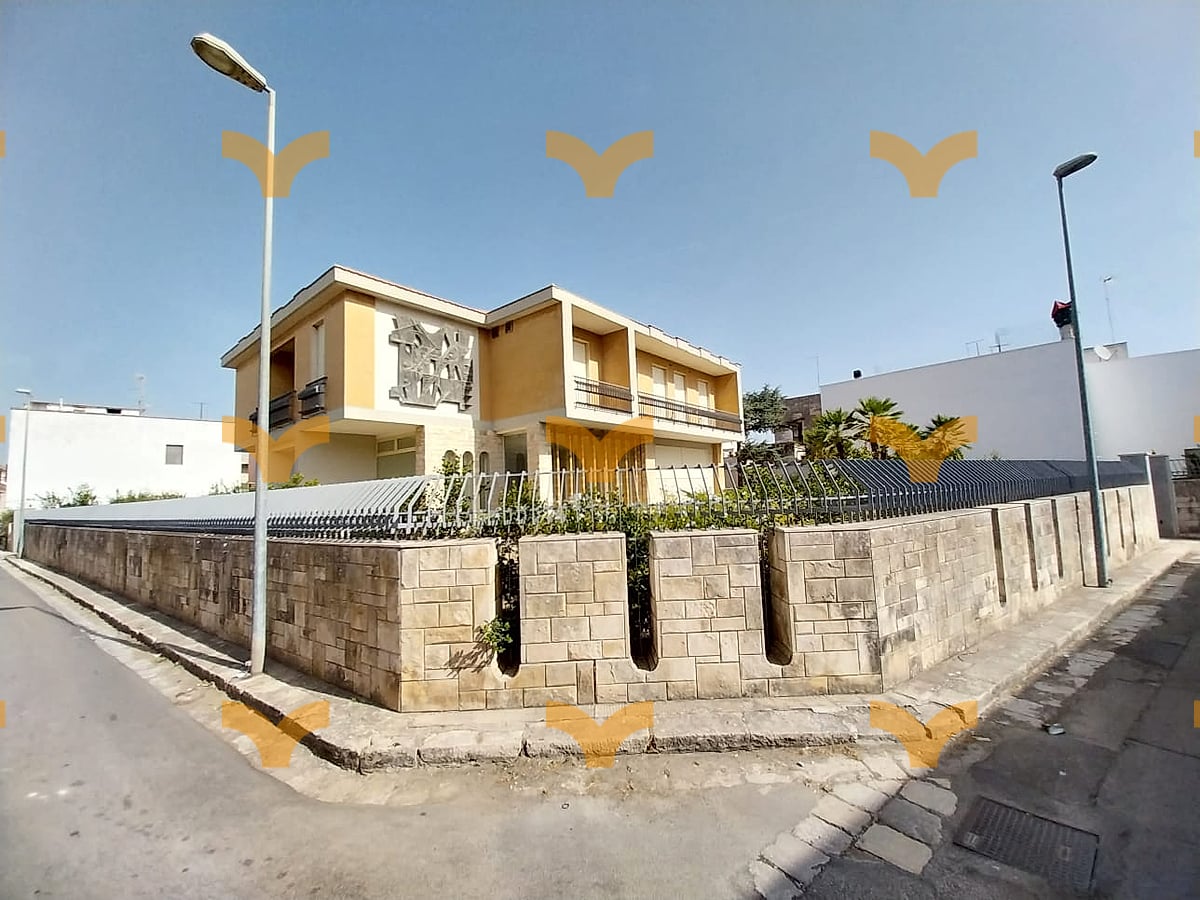Facciata — Squinzano, Via San Giuseppe – Villa