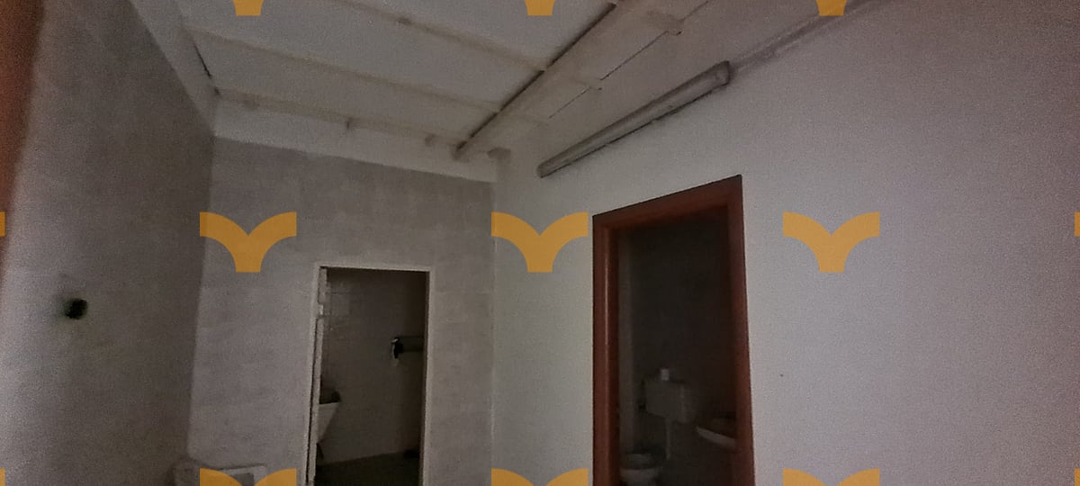 Sala — Tuglie, via Termiti – Locale Commerciale