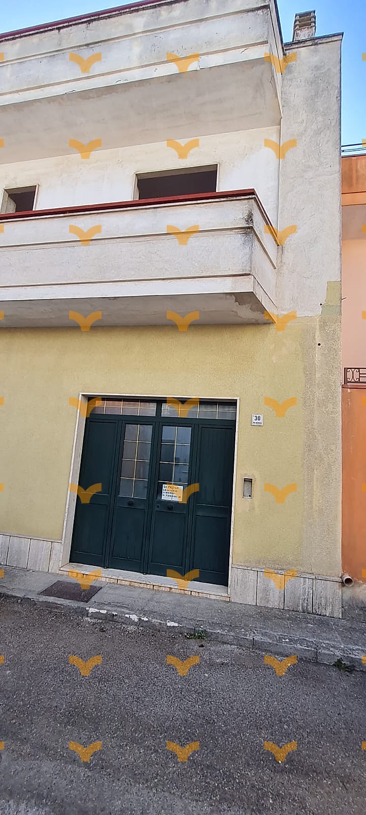 Facciata — Cutrofiano, Via Gradisca angolo via Siracusa – 2 ampi appartamenti