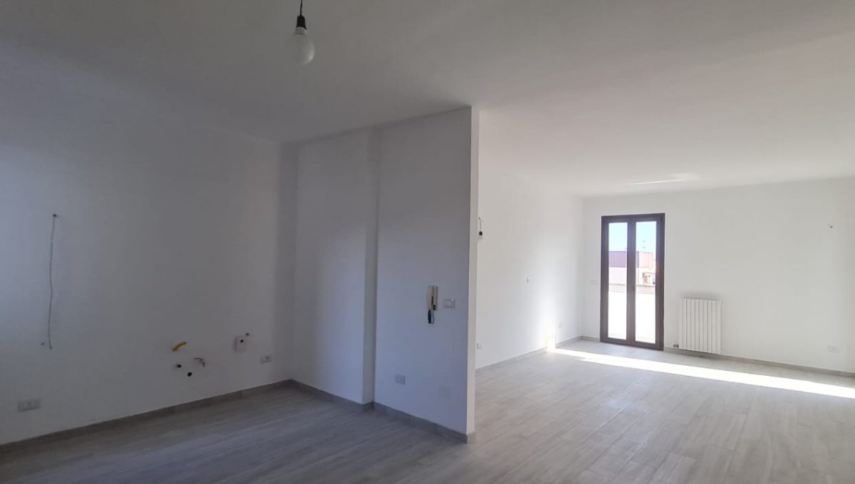 21afcdc8-21e8-4514-bff0-3b6e12367337