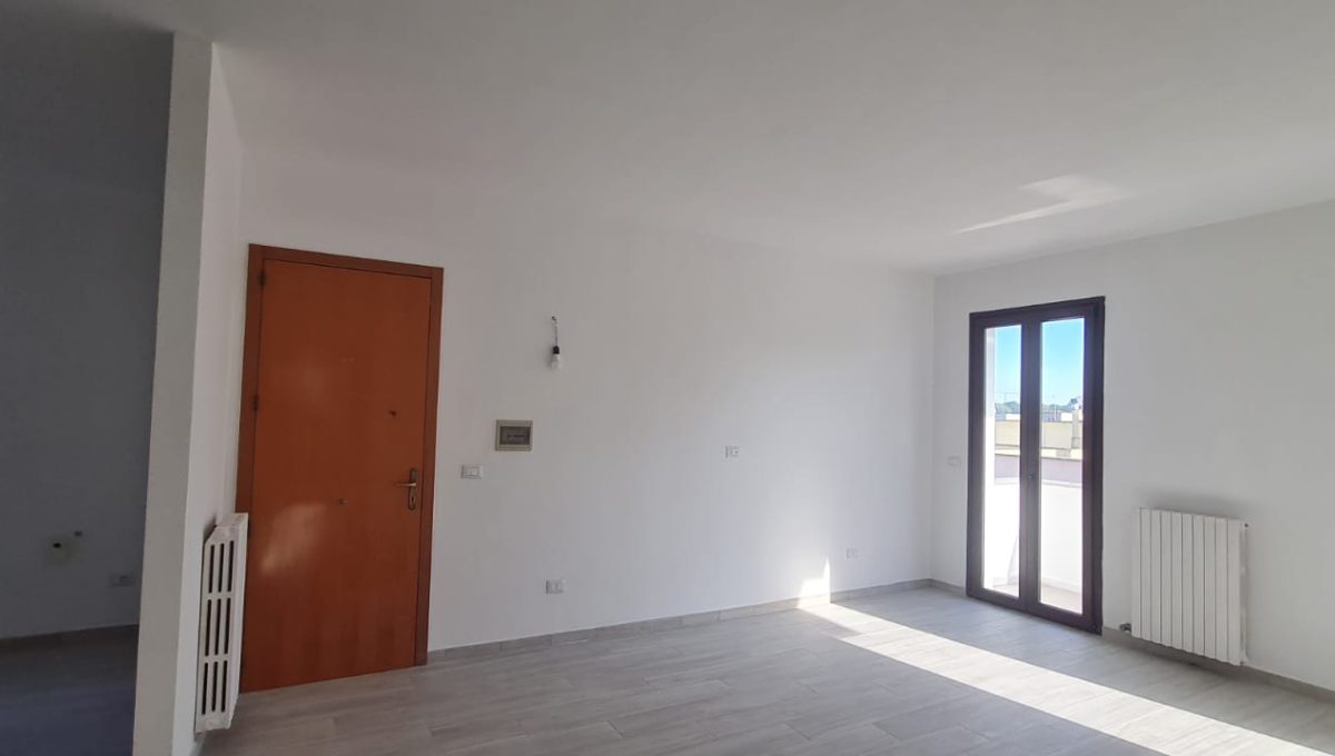 2ae38515-eac1-4cf0-8d35-9971c000168f (1)