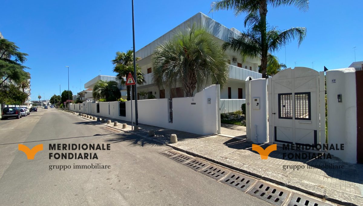 Villa_-_Salesiani_1